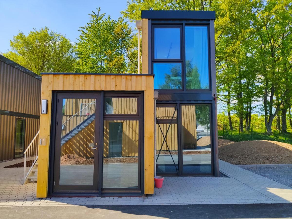 Modern Ausgebauter Ueberseecontainer Als Tiny House Wertheim Eksteriør bilde