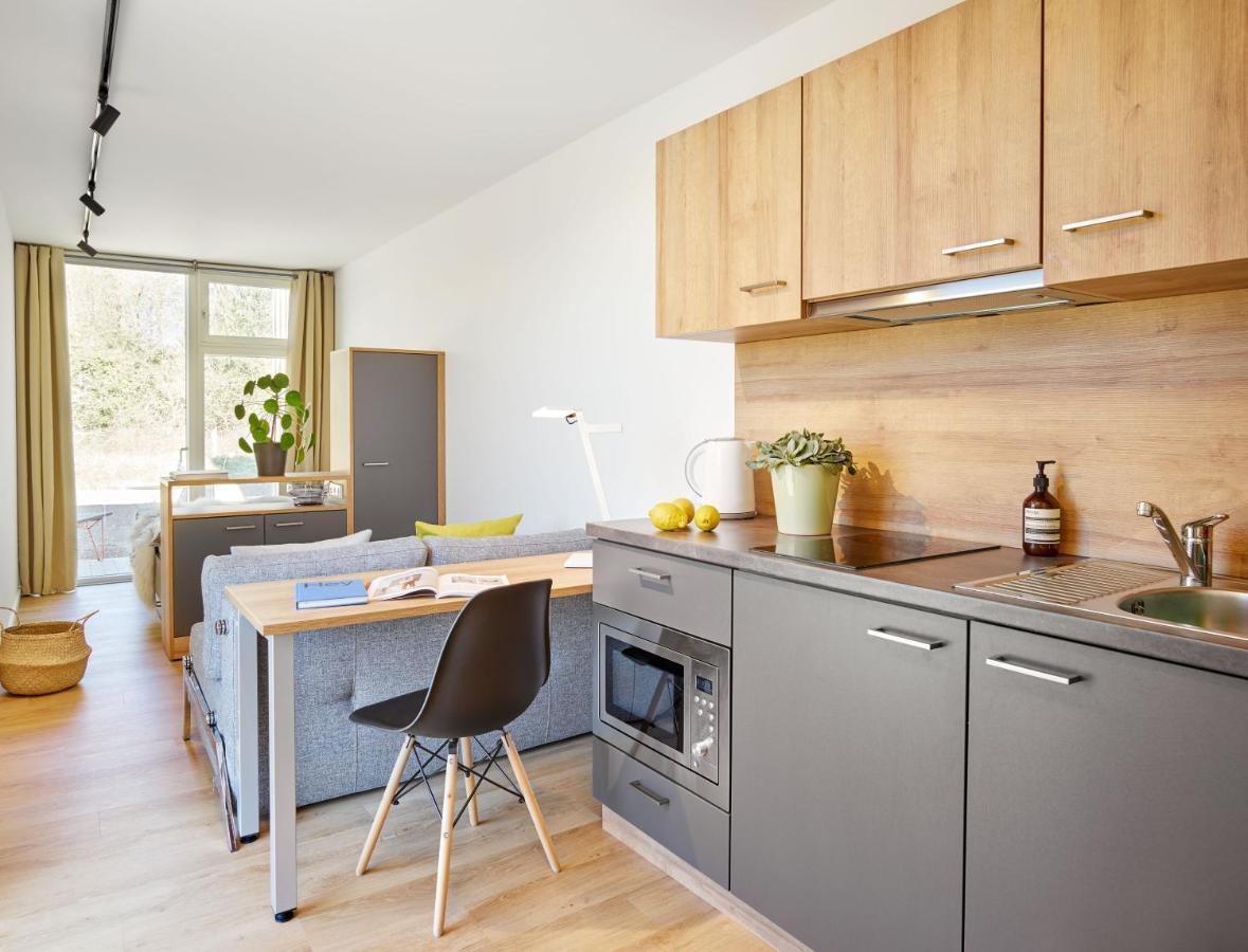 Modern Ausgebauter Ueberseecontainer Als Tiny House Wertheim Eksteriør bilde