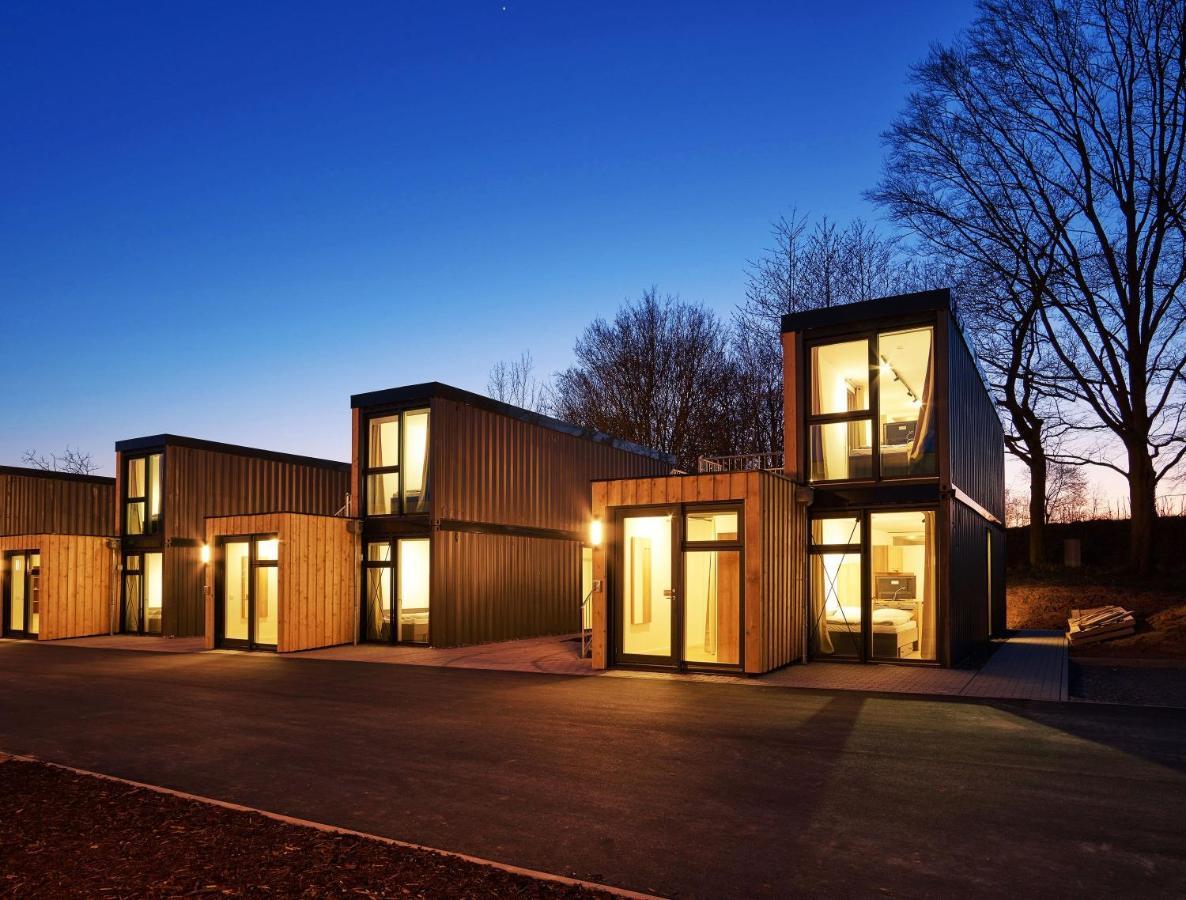 Modern Ausgebauter Ueberseecontainer Als Tiny House Wertheim Eksteriør bilde